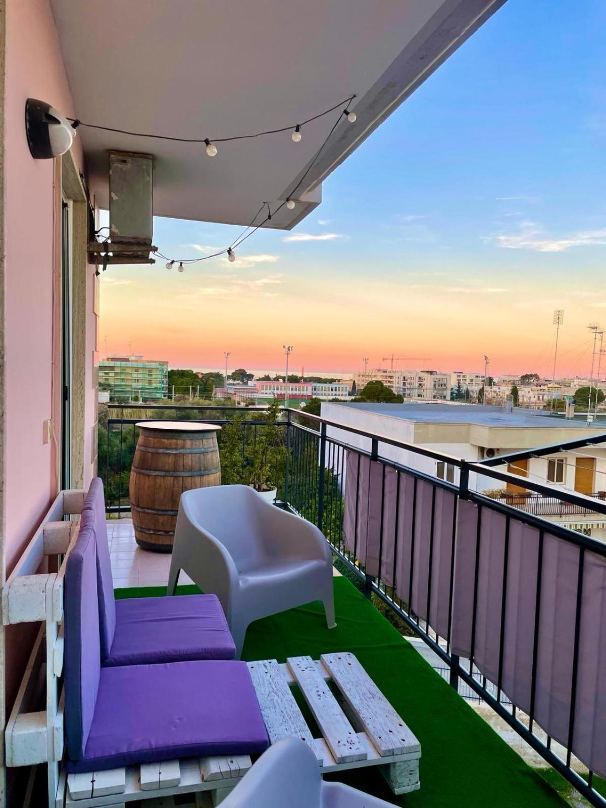 Wanderlust House Hotell Bari Eksteriør bilde