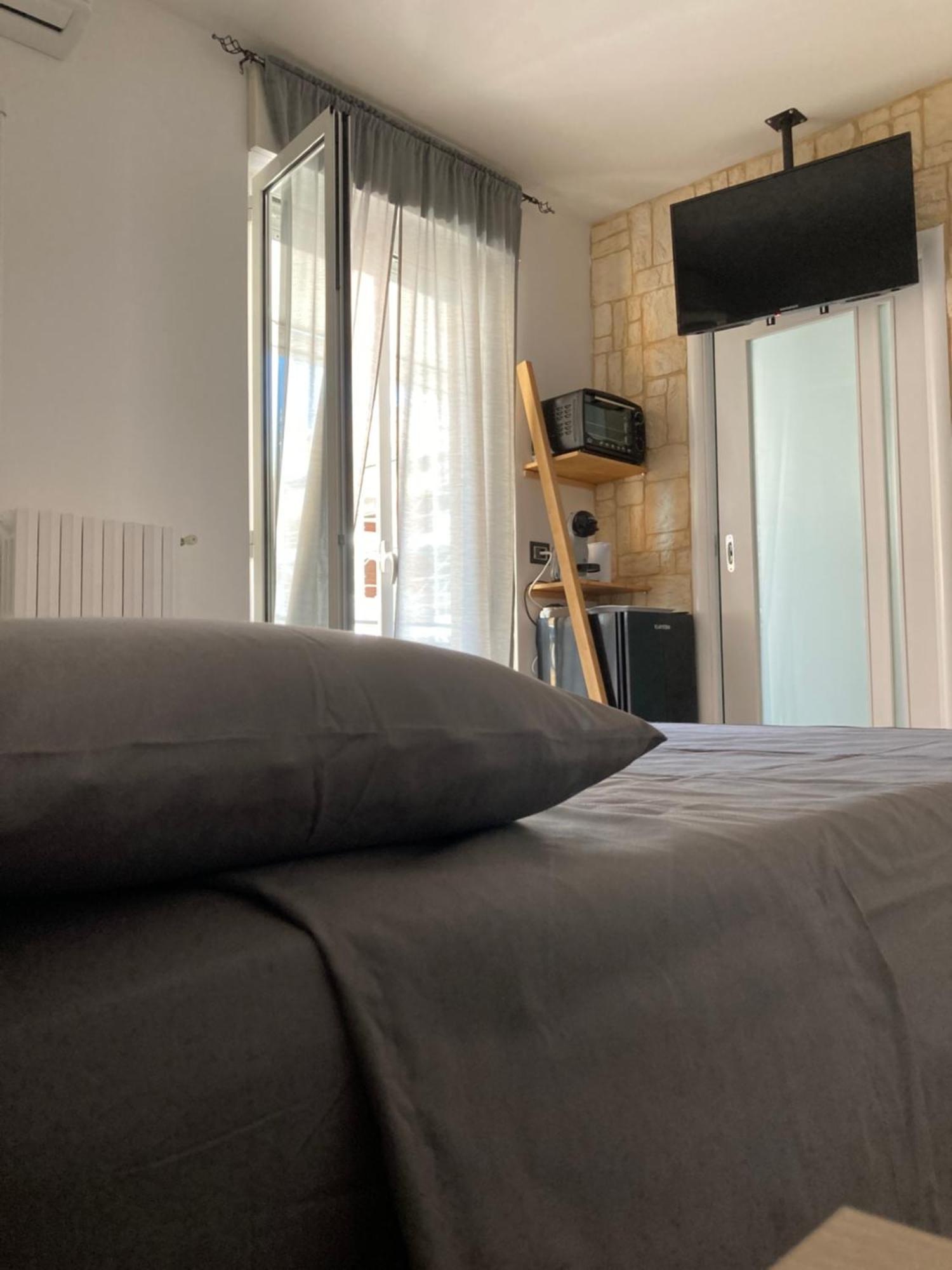 Wanderlust House Hotell Bari Eksteriør bilde