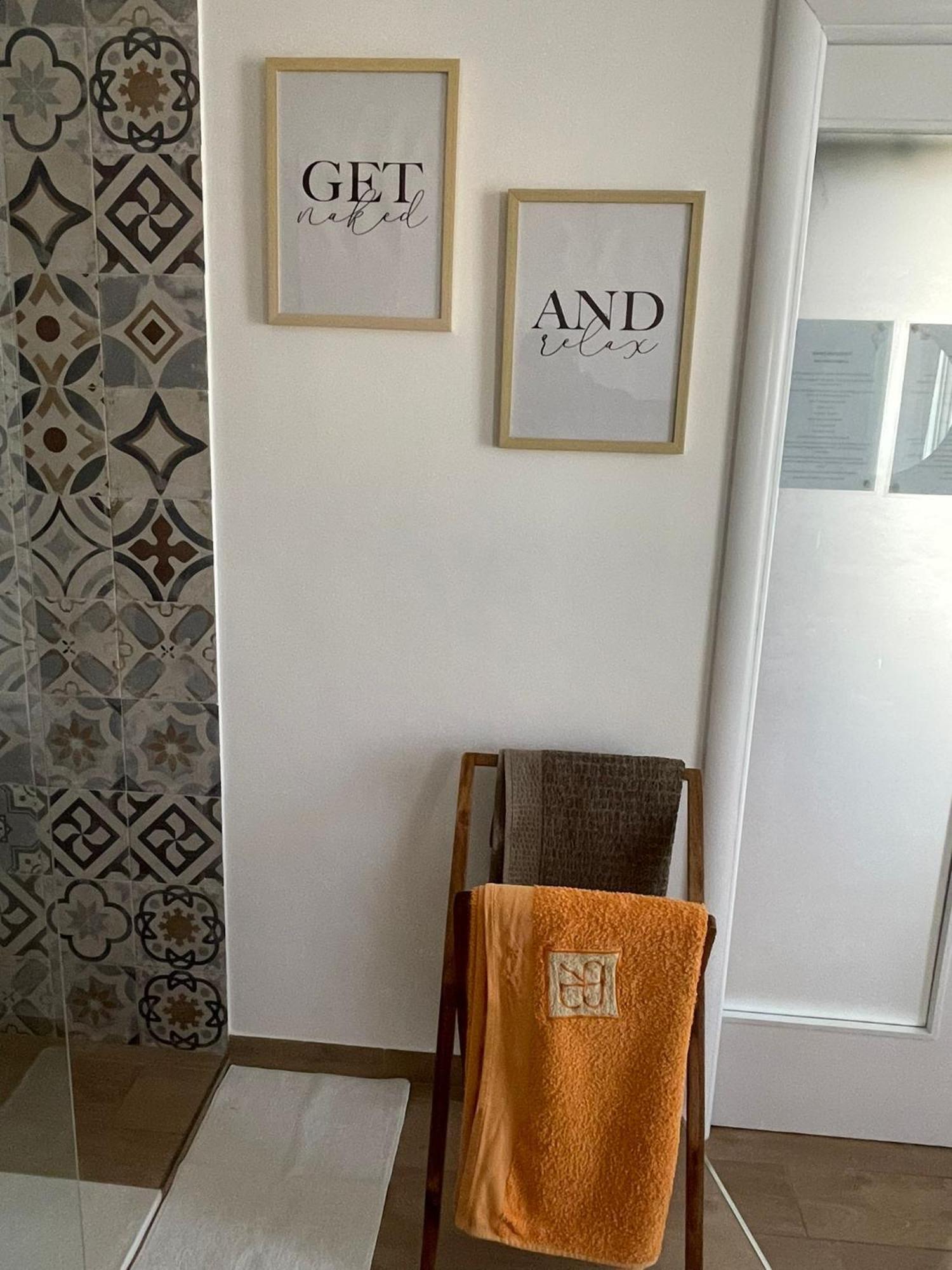Wanderlust House Hotell Bari Eksteriør bilde